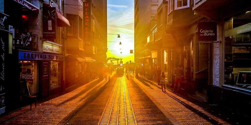 NYZHE资讯聚合平台如何利用AI实现突发新闻的智能核实与闪电发布