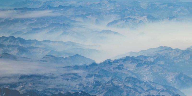 智能媒体新纪元：NYZHE如何重塑财经新闻资讯的生产与风控